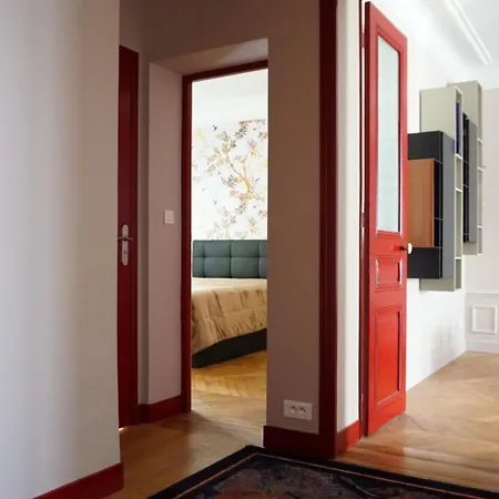 17 In Lively Village Style Poncelet District Appartamento Parigi